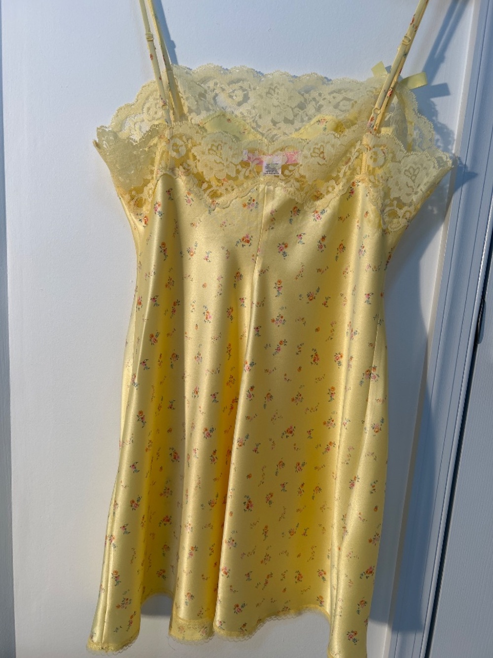 Victoria’s Secret nighty - Picture 4 of 6
